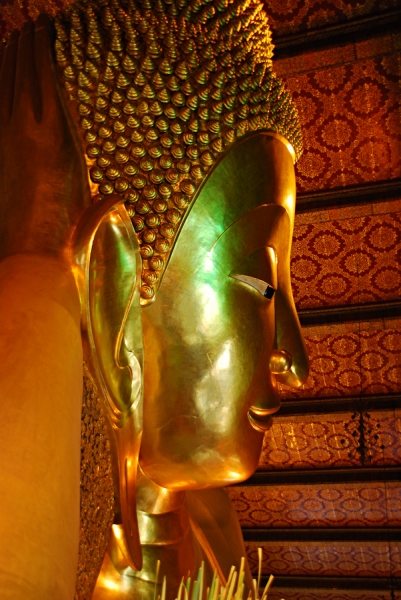 liegender Buddha